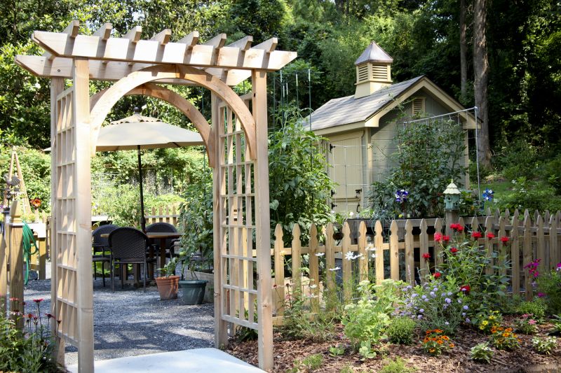 Trellis Fence Construction in Wilmington, NC
